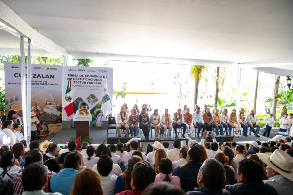 Signed in the Magic Town of Cuetzalan by the head of Sectur, Josefina Rodríguez Zamora, and the Secretary of Tourism Development of Puebla, Yadira Lira Navarro, this is expected to be the first of many agreements with other states to promote the professionalization of the sector.