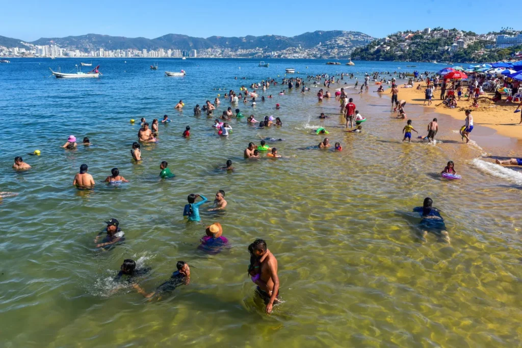 Acapulco is showing crucial signs of recovery after the heavy blow of Hurricane Otis in 2023. Photo: Carlos Alberto Carbajal / Cuartoscuro / MxPA