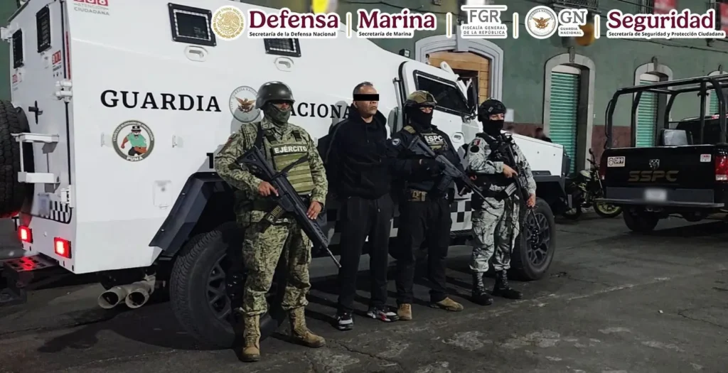 As part of the National Security Strategy, in Mexico City, José Gregorio “N”, leader of a crime cell, responsible for recruiting and training people for a criminal group was arrested. Photo: Goverment of Mexico / MxPA