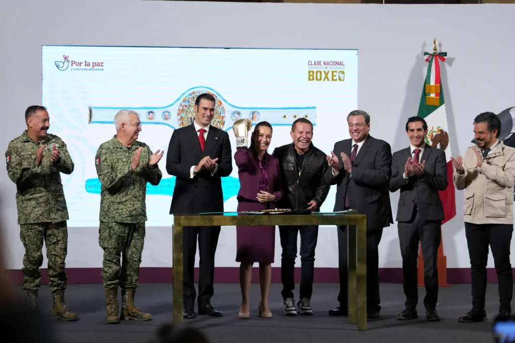 Mexico announces massive boxing class as part of its fight against addictions. Photo: Goverment of Mexico