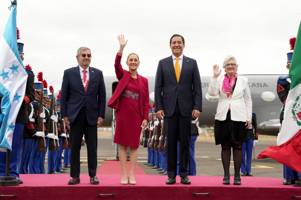 At the 9th Summit of the Community of Latin American and Caribbean States (CELAC), the President of Mexico calls for organizing a “Summit for the economic wellbeing of Latin America and the Caribbean”. Photo: Presidency / MxPA