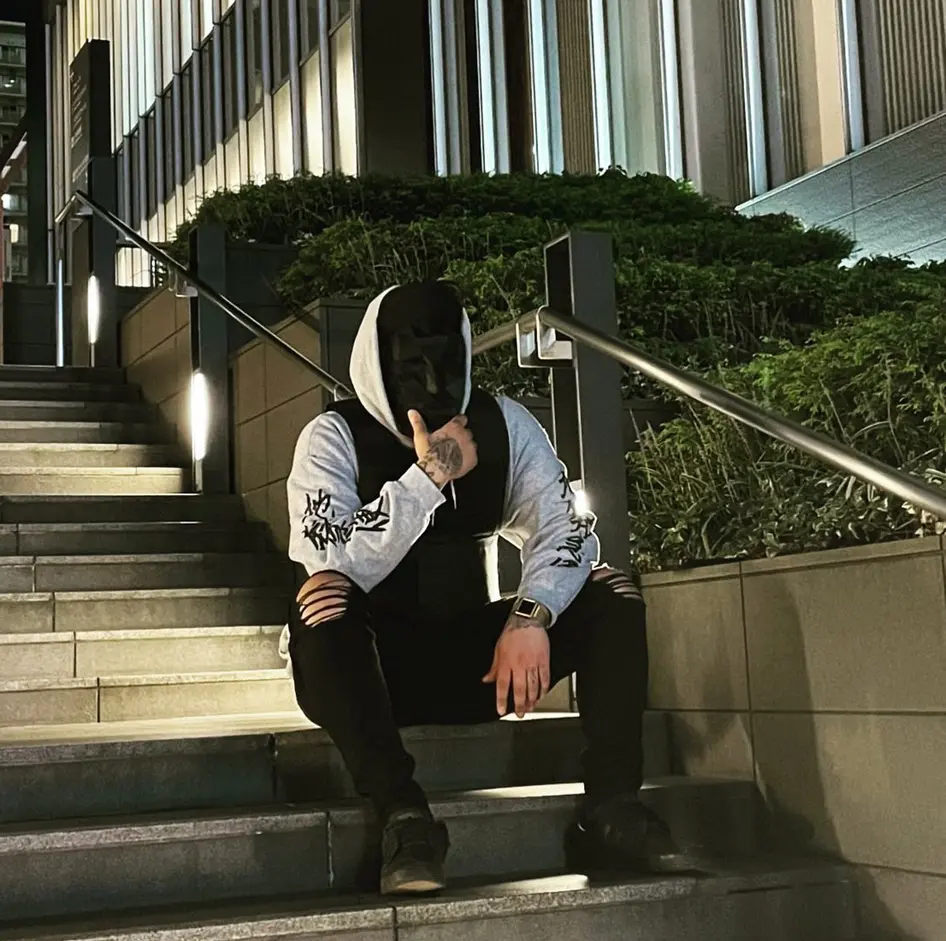 Japanese composer of South African origin known as ghostpops. Instagram, 2022.