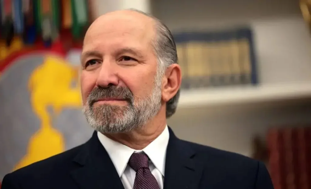 US Secretary of Commerce Howard Lutnick, once again praised Mexican President Claudia Sheinbaum for the strategy she has implemented in response to US tariff policy. Photo: Courtesy Nx Noticias.