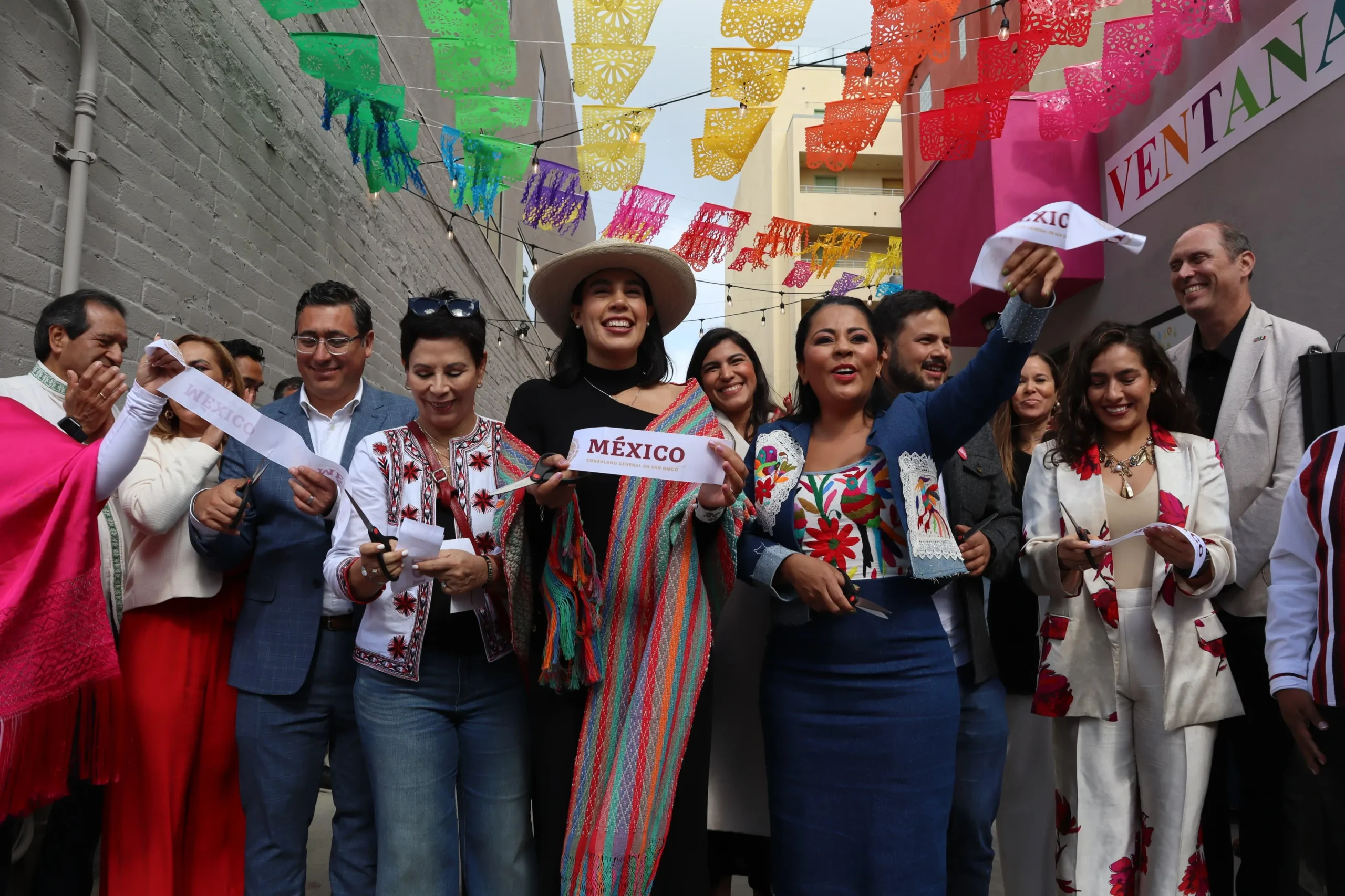 Josefina Rodríguez Zamora, along with the Consul General of Mexico in San Diego, United States, Alicia Kerber Palma, inaugurated the first “Window to Mexico” tourism promotion office in California. Photo: Ministry of Tourism
