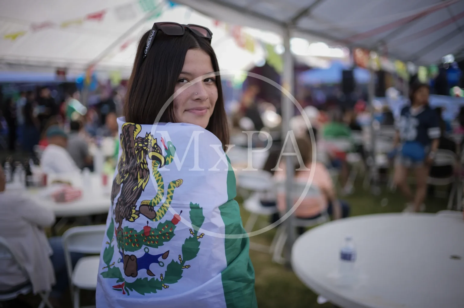 Latinos Celebrate Cinco de Mayo in East Palo Alto, California — photo 1