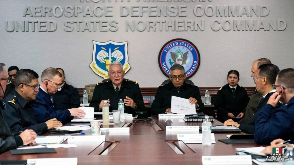 This marks the first time under the current administration that Mexico’s Defense and Navy ministries have visited these U.S. facilities since taking office. Photo: X @Defensamx1