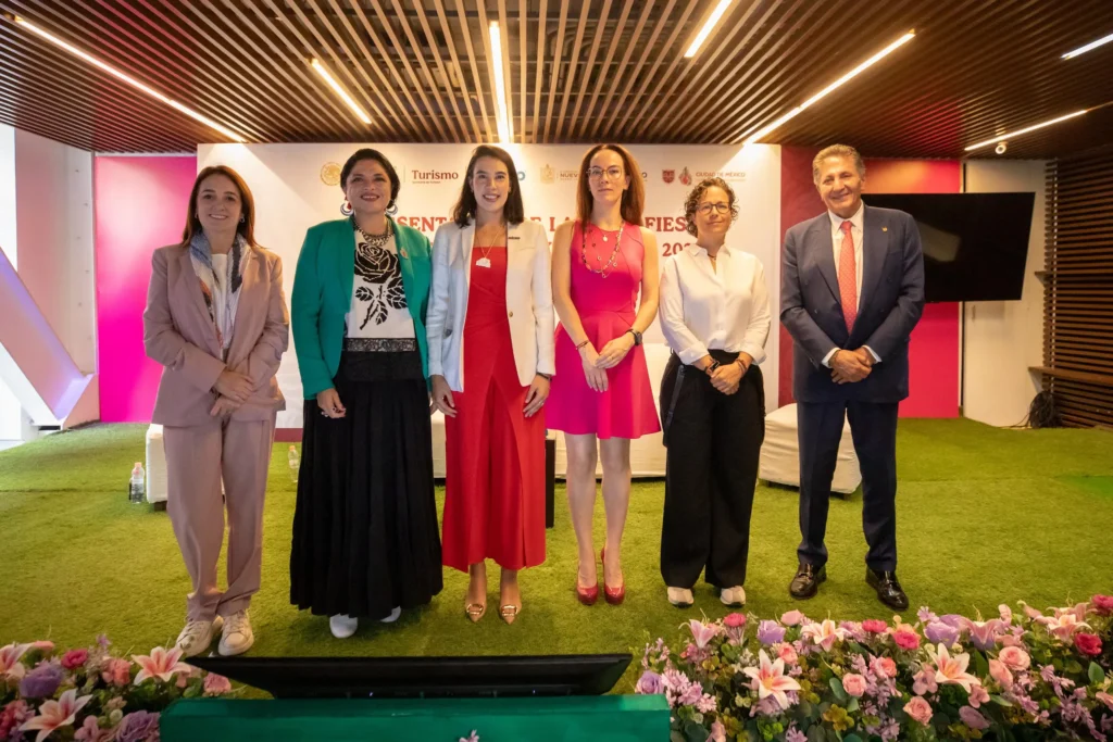 With the participation of the three host cities, Josefina Rodríguez and Gabriela Cuevas unveiled the tourism strategy leading up to for the 2026 World Cup to leaders of the national tourism sector. Photo: Ministry of Tourism