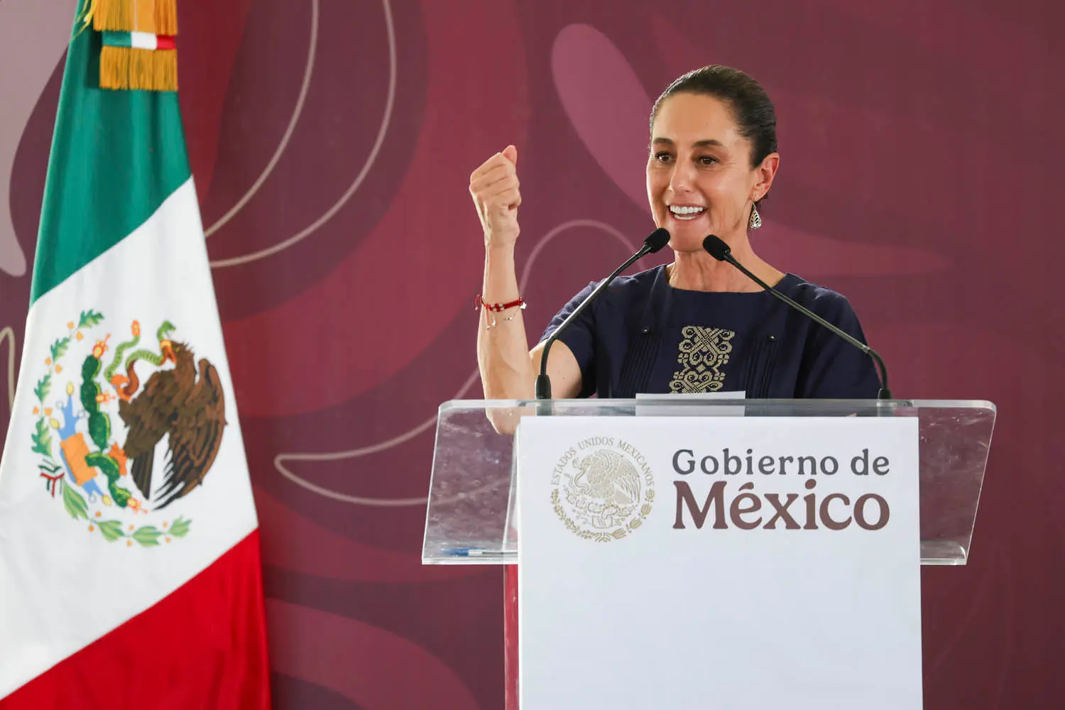 President Claudia Sheinbaum Pardo announced that the Mexican Government will implement a reimbursement for U.S. cash remittance tax. Photo: Goverment of Mexico