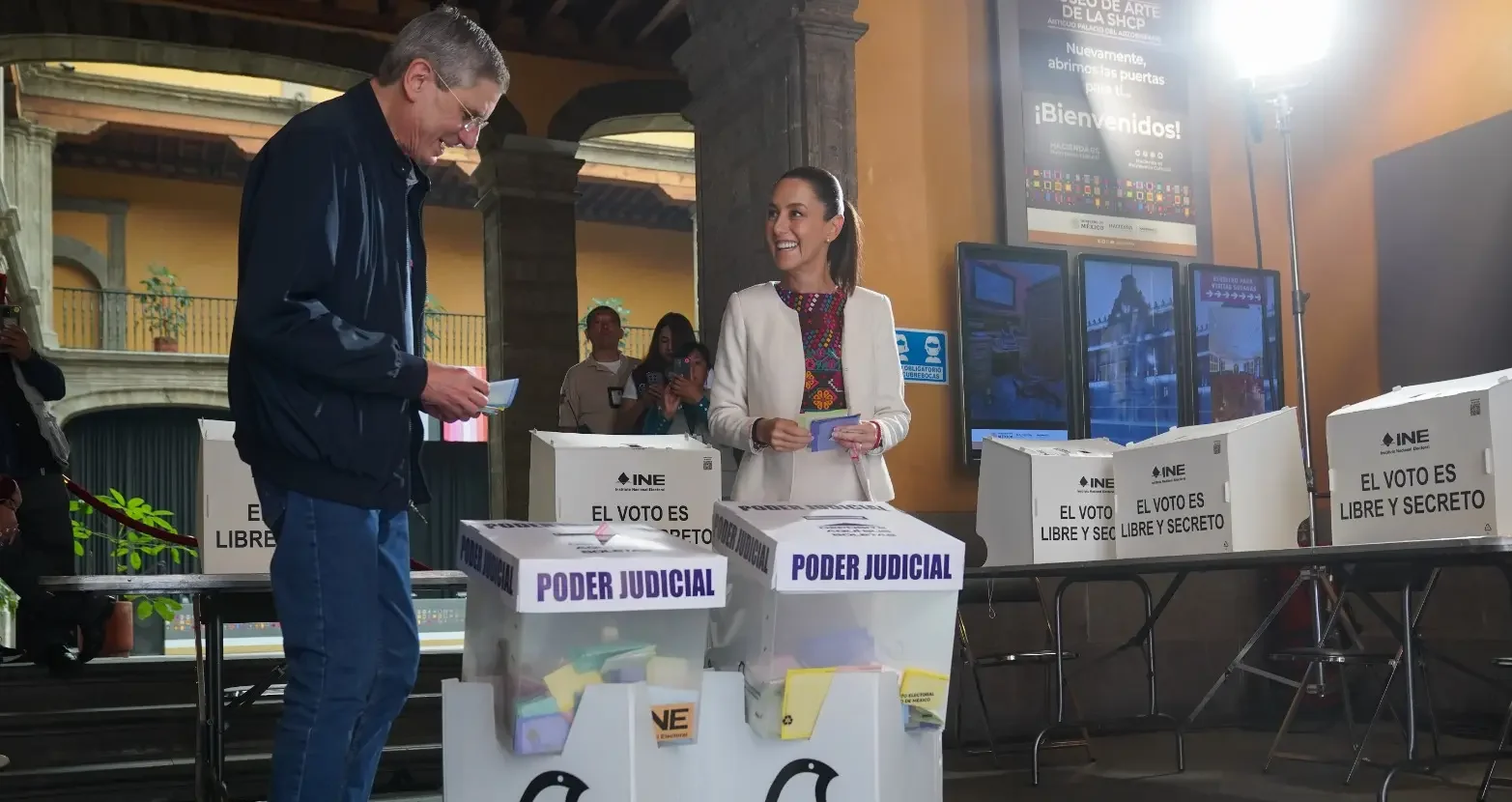 Against media attacks, low publicity, and calls for boycott, 13 million Mexicans voted in the first-ever judicial elections. A political and democratic win for Claudia Sheinbaum—and a key step forward for Plan C. Photo: Goverment of Mexico