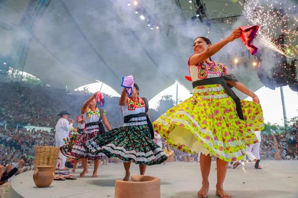 According to estimates by the Oaxaca State Government, hotel occupancy during the Guelaguetza 2025 is expected to reach 83%, with over 138,000 visitors, whose spending is expected to top 614 million pesos (32.90 USD). Photo: Ministry of Tourism