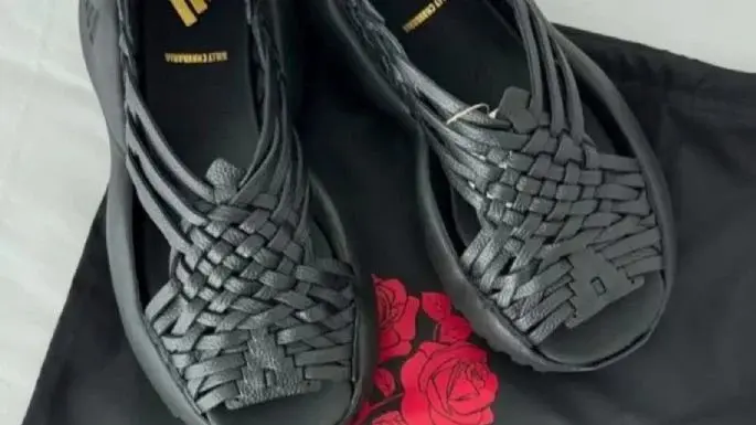 The designer Willy Chavarría and the company Adidas released the “Oaxaca Slip On” shoe without authorization from the community of Villa Hidalgo Yalalag. Photo: Social Media.