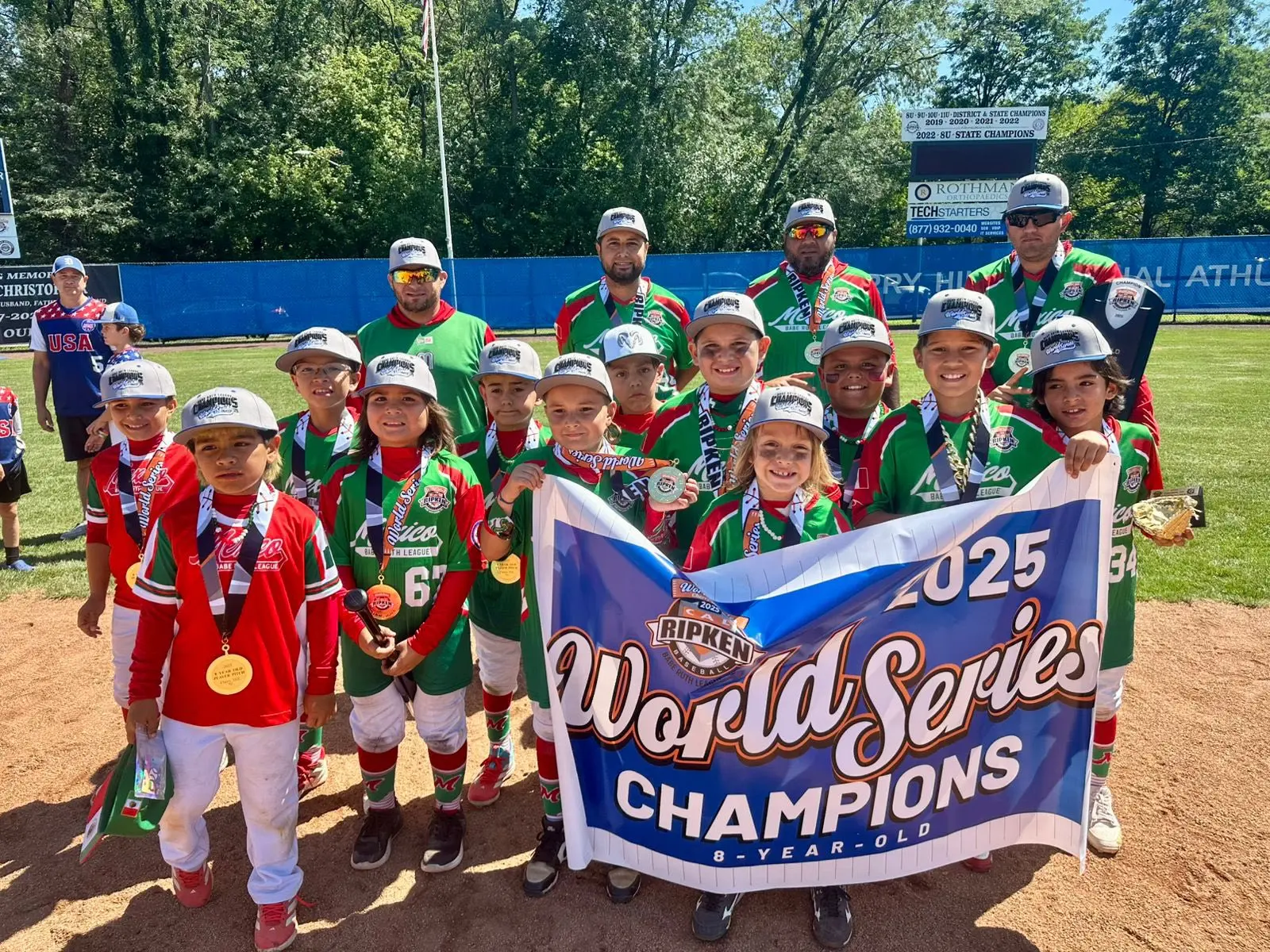 Mexico’s U-8 youth baseball team achieved world glory, defeating powerhouse United States 10-2 to be crowned champions of the 2025 Cal Ripken World Series Babe Ruth League. Photo: Facebook Cal Ripken Mexico Oficial