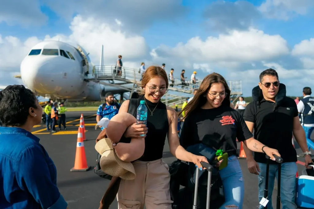 Air travel in Mexico reached a new record in 2025, transporting more than 82 million passengers on domestic and international flights between January and August. Photo: Sectur