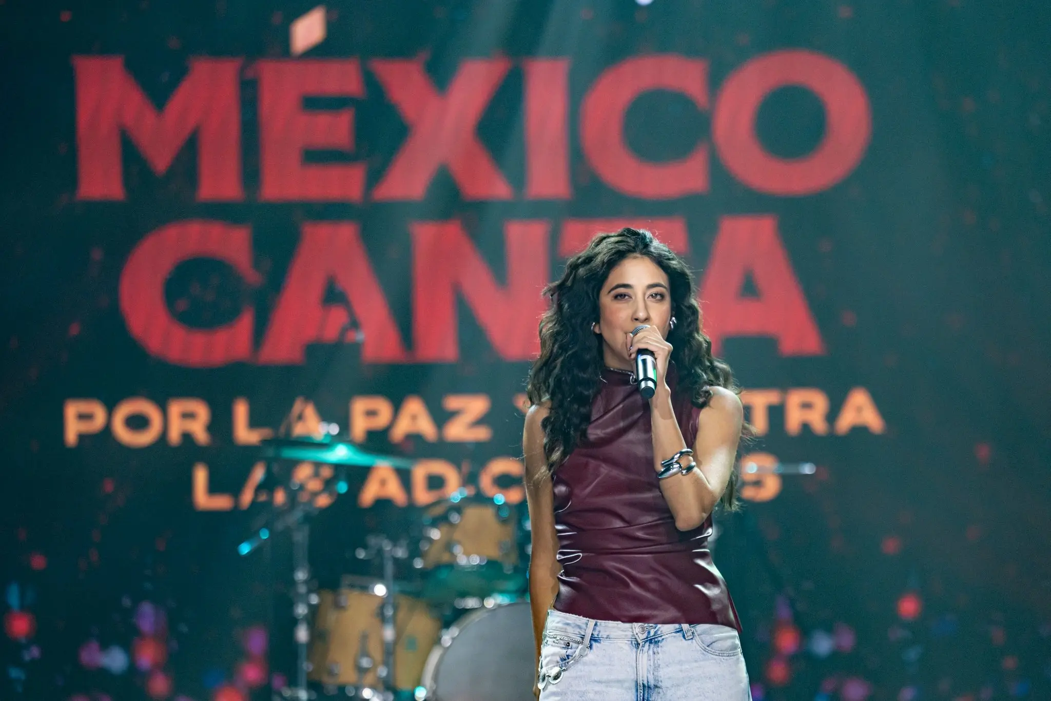 Carmen María, a young singer-songwriter from Tijuana, won the fifth semifinal of the México Canta for Peace and Against Addictions contest with her performance of “Ahí pa’ la otra”. Photo: X @MexicoCanta_