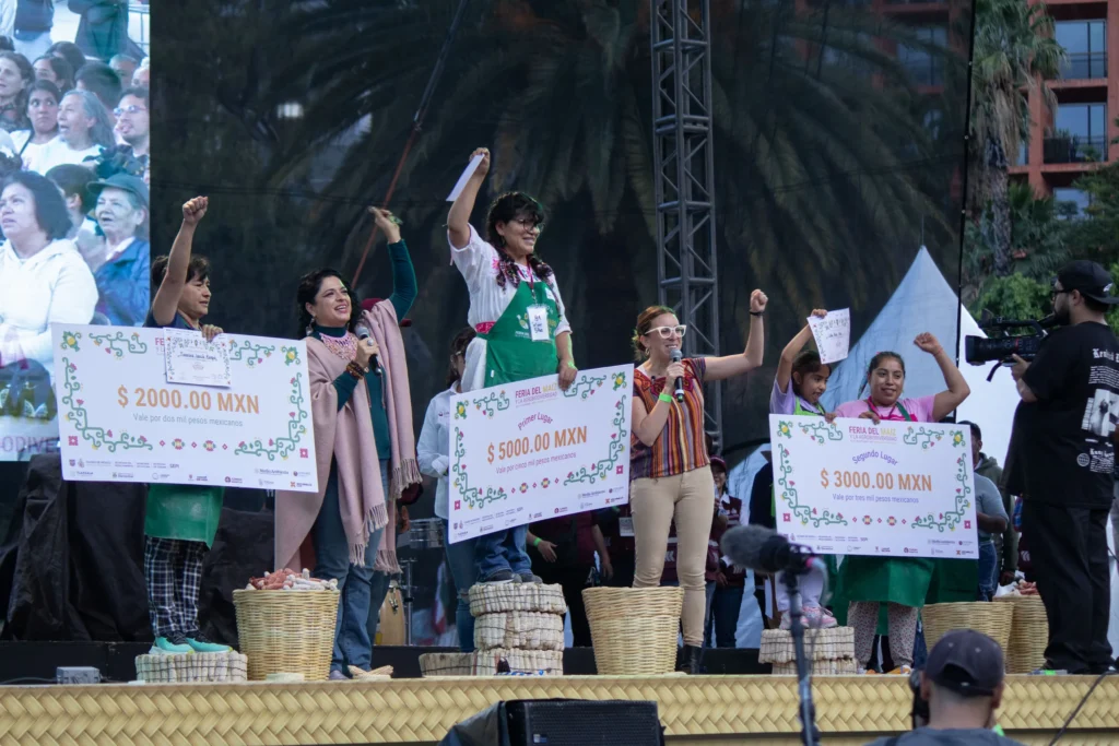 Mexico City Secretary of Tourism Alejandra Frausto Guerrero and Mexico City Secretary of the Environment Julia Álvarez Icaza Ramírez presenting the awards for the corn shelling competition. Mexico City, September 28, 2025. Hans Leguízamo / MxPA.
