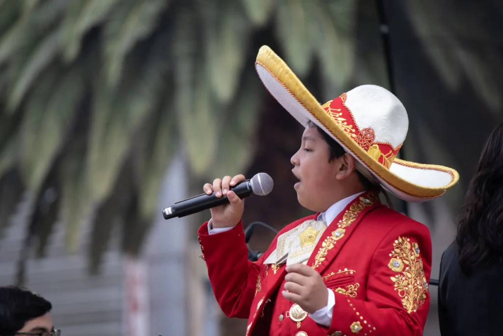 Lead singer of the Children's Mariachi of Schools for Life. Mexico City, September 28, 2025. Hans Leguízamo / MXPA.