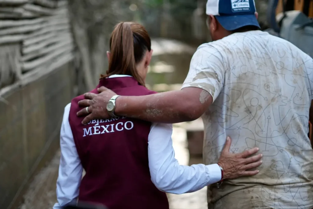 “We will leave no one behind,” she told them. Photo: Government of Mexico