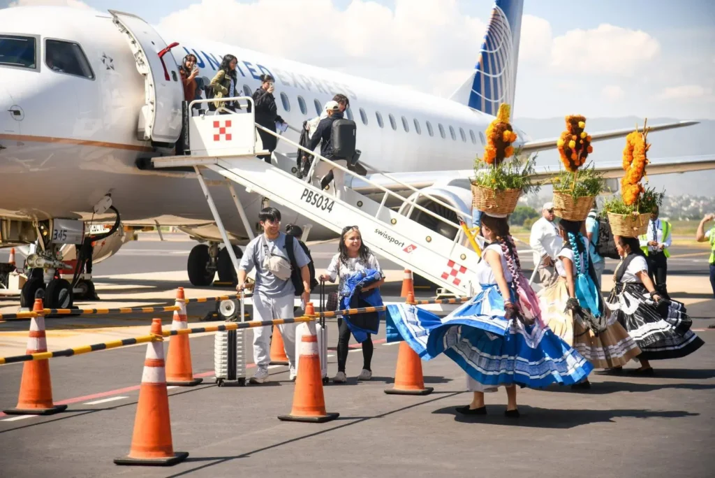 Mexico’s Ministry of Tourism (Sectur) reported that between January and September 2025, some 90.9 million passengers traveled on domestic and international flights. Photo: Sectur