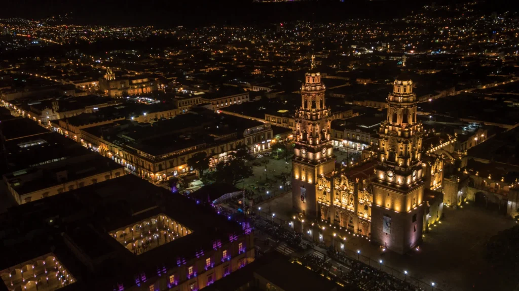 This season, Michoacán invites international travelers to discover the splendor of its forests, the warmth of its towns and the hospitality of its people, with Morelia as the perfect gateway to an immersive winter journey. Photo: MAPRESA