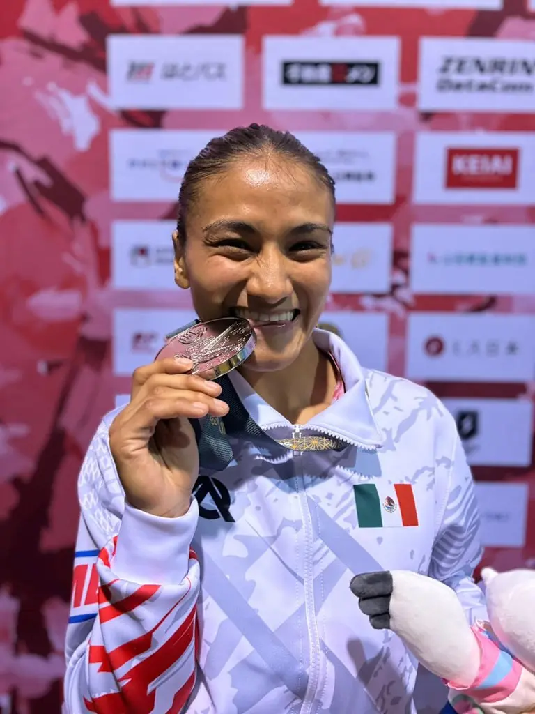 This is the second medal for the national delegation in Tokyo, as María Isabel Huitrón Ángeles won a silver medal in judo, -48 kg category, becoming a triple Deaflympics medalist after her gold medals in Samsun 2017 and Caxias 2022. Photo: X @conadeoficial
