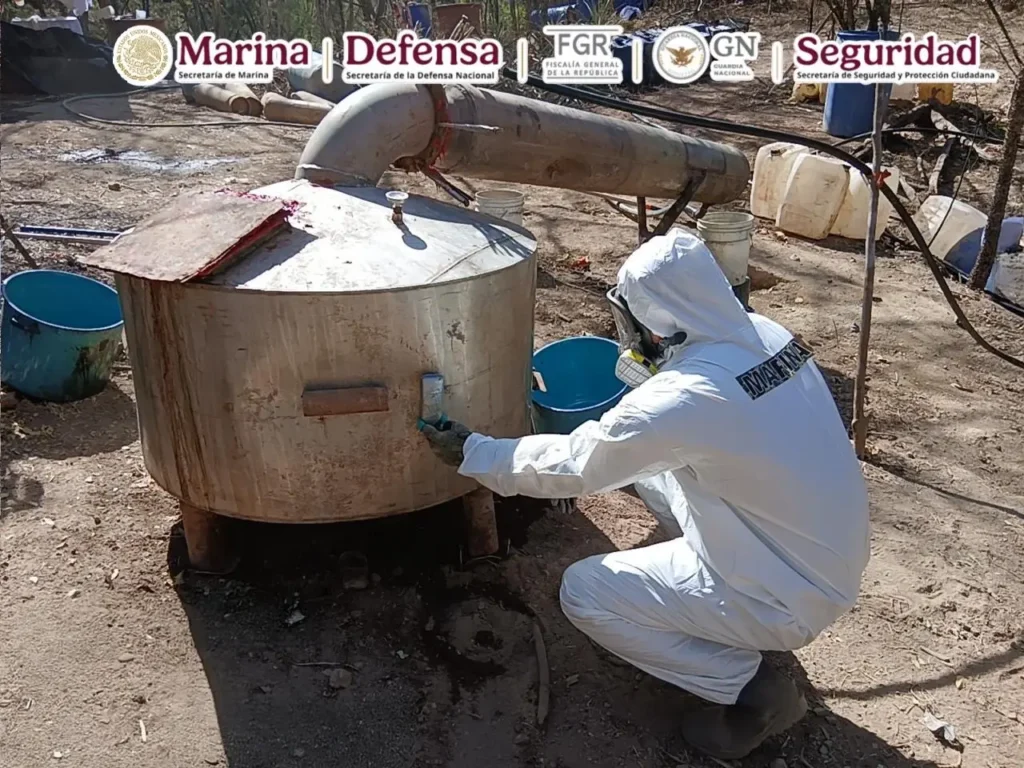 Mexican Federal Authorities Dismantle And Destroy Clandestine Drug Laboratories In Durango, Sinaloa, And Michoacan. Photo: X @OHarfuch
