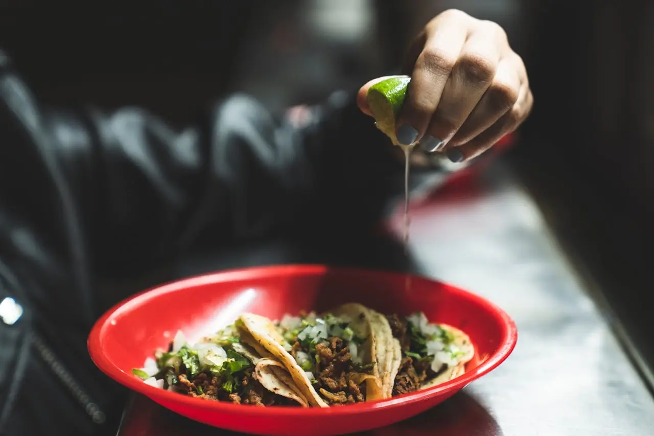 Mexico City added two new reasons for international pride after being ranked as the friendliest city in the world, while tacos topped the list of the most famous street food on the planet.