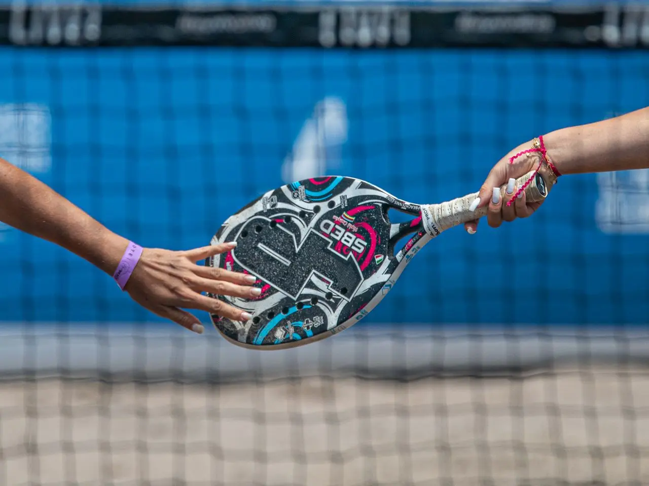 Mexican businessman Enrique Corcuera built a court too small to be a tennis court and too original to remain at home. Mexico had just invented padel. Photo: pexels