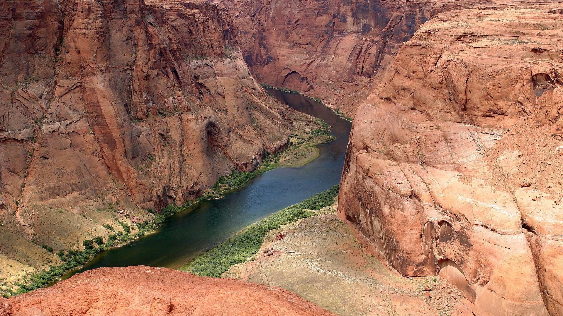 Aerial view of a shrinking reservoir as Colorado River water cuts loom